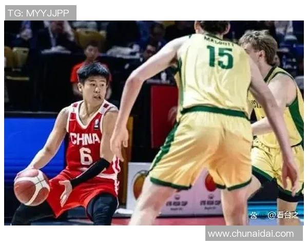 中国篮球队迎战澳大利亚队力争在国际赛场上再创佳绩